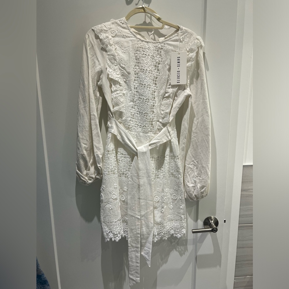 Never worn new with tags Saints + Secrets medium white short long sleeve dress
